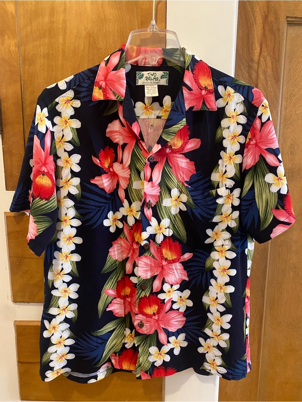 Made in Hawaii Like New Two Palms Floral Hawaiian Shirt, Navy, Pink, White